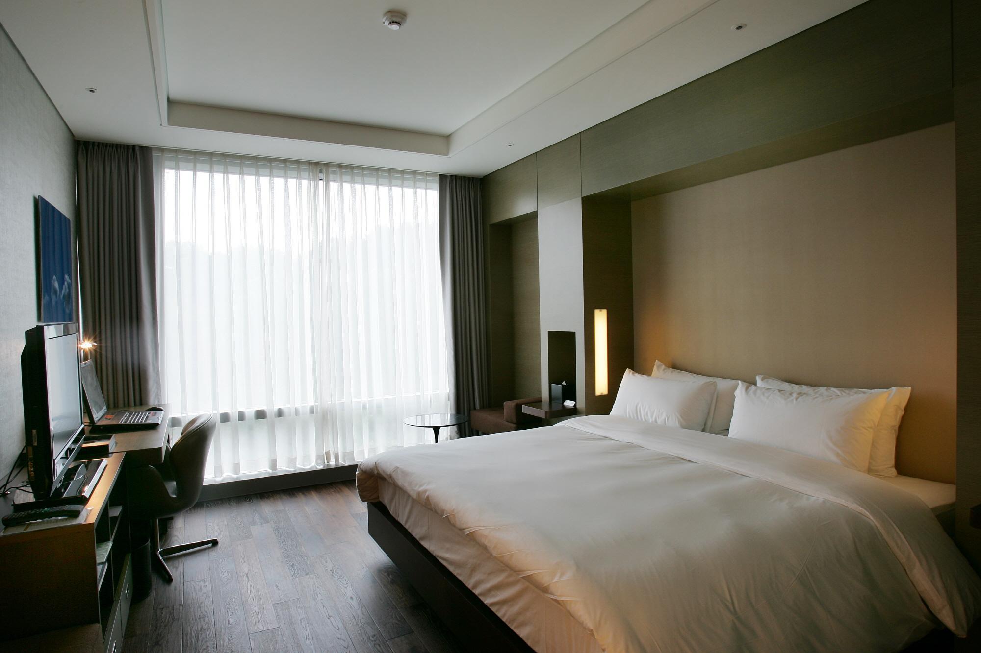 Grand Mercure Ambassador Changwon Dış mekan fotoğraf