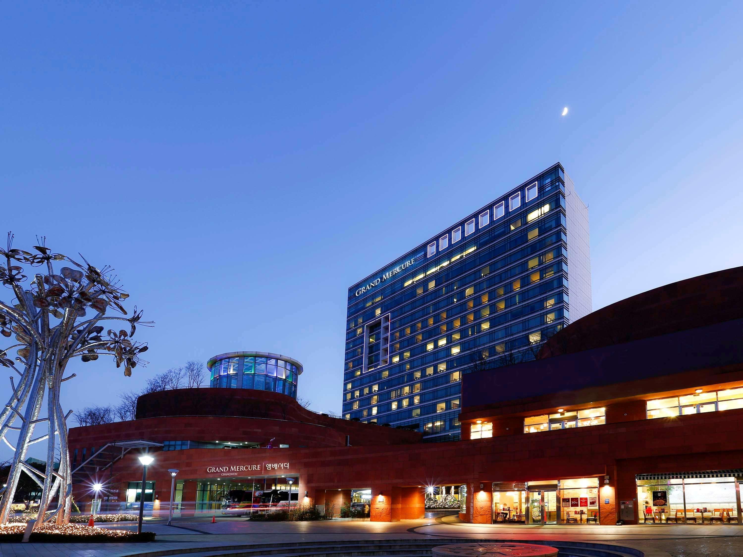 Grand Mercure Ambassador Changwon Dış mekan fotoğraf