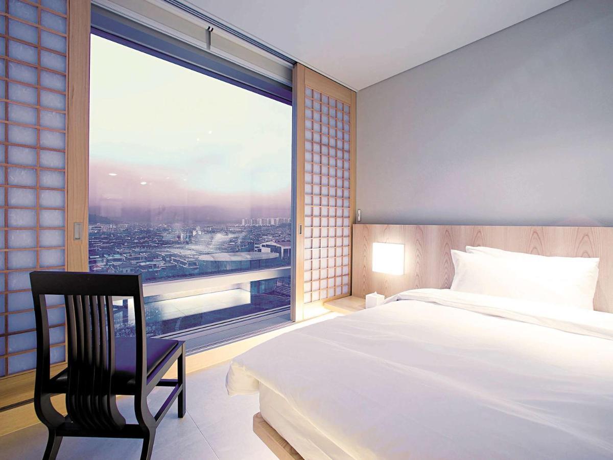 Grand Mercure Ambassador Changwon Dış mekan fotoğraf